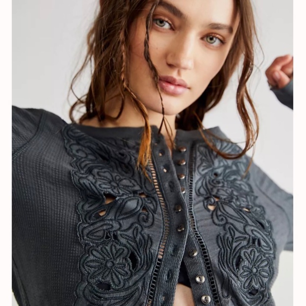 NWOT Sidelines Top by Free People - Picture 3 of 15